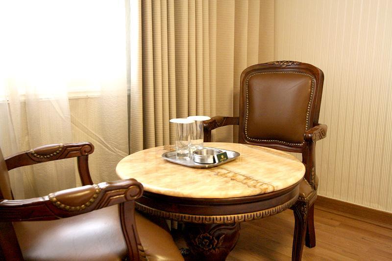 Changwon Olympic Hotel Екстериор снимка