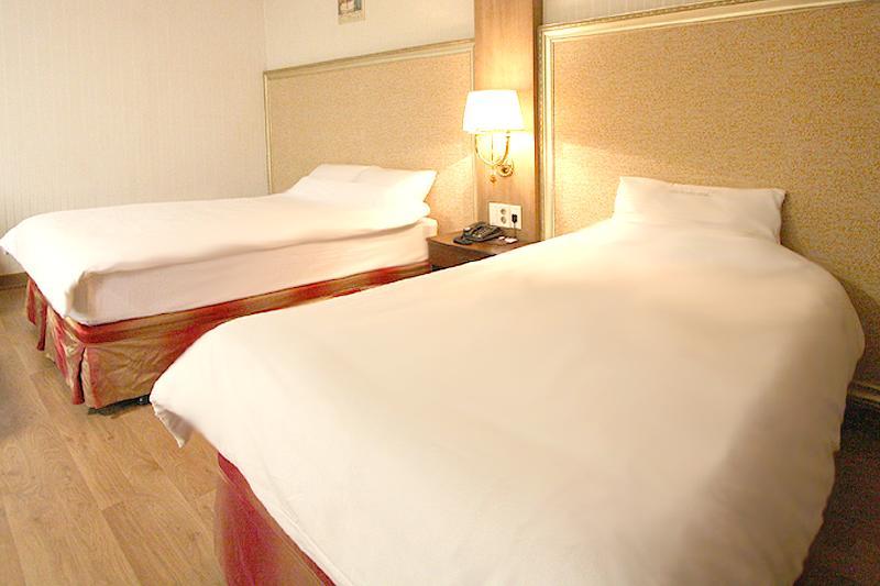 Changwon Olympic Hotel Екстериор снимка