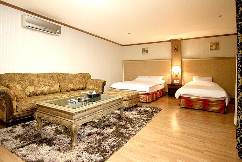 Changwon Olympic Hotel Екстериор снимка